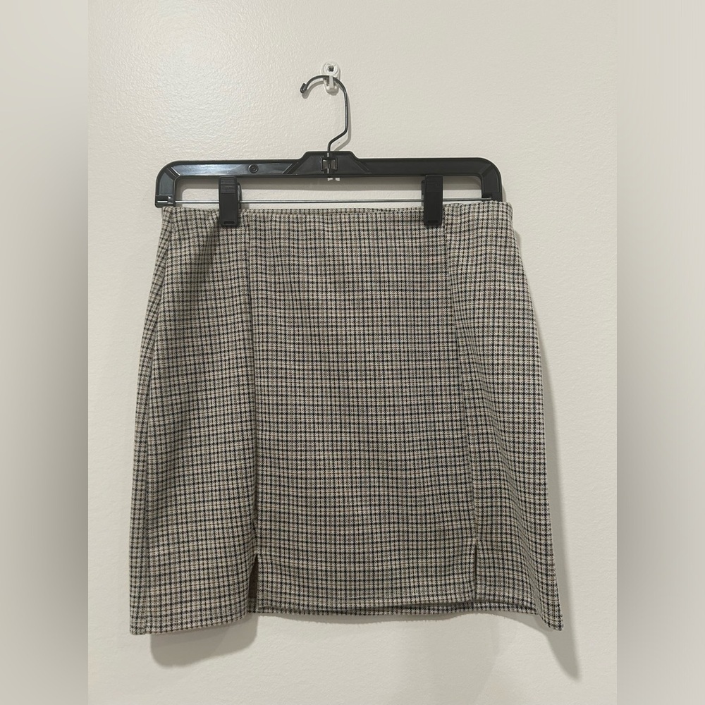 Full Tilt skirt size medium